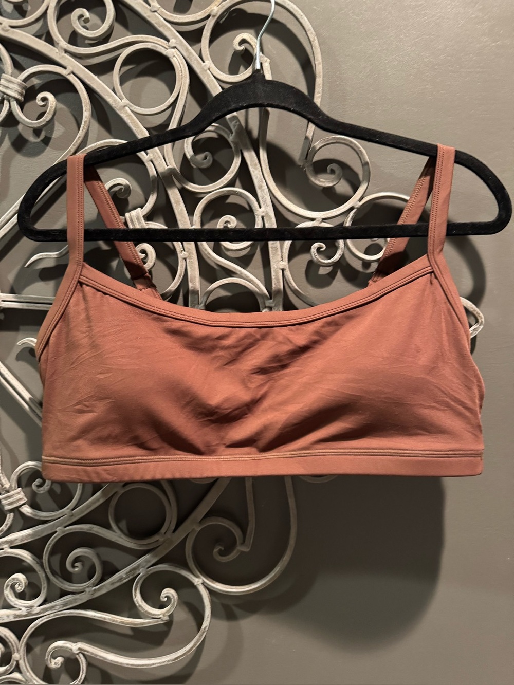 Women’s FORM brand sports bra chocolate brown like new sz XL